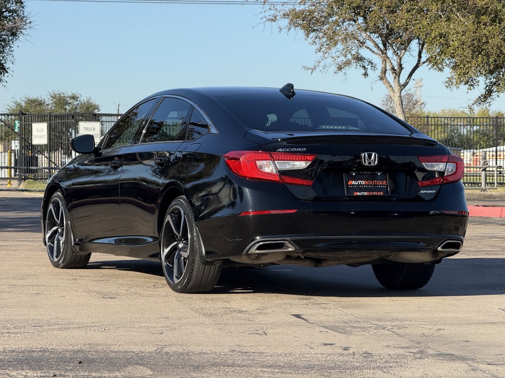 2018 Honda Accord Image 8