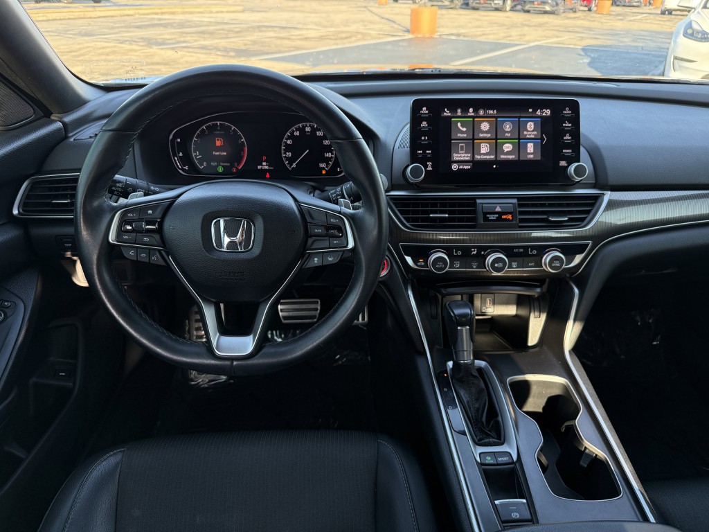 2018 Honda Accord Image 13