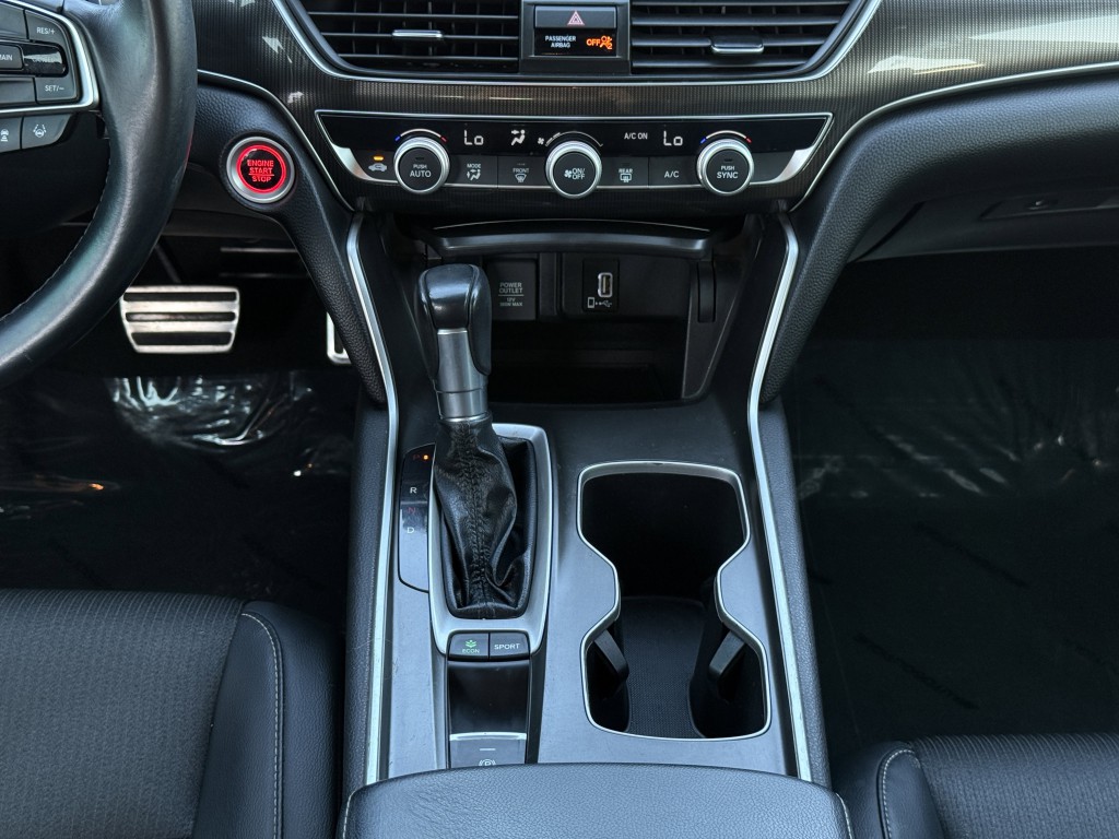 2018 Honda Accord Image 23