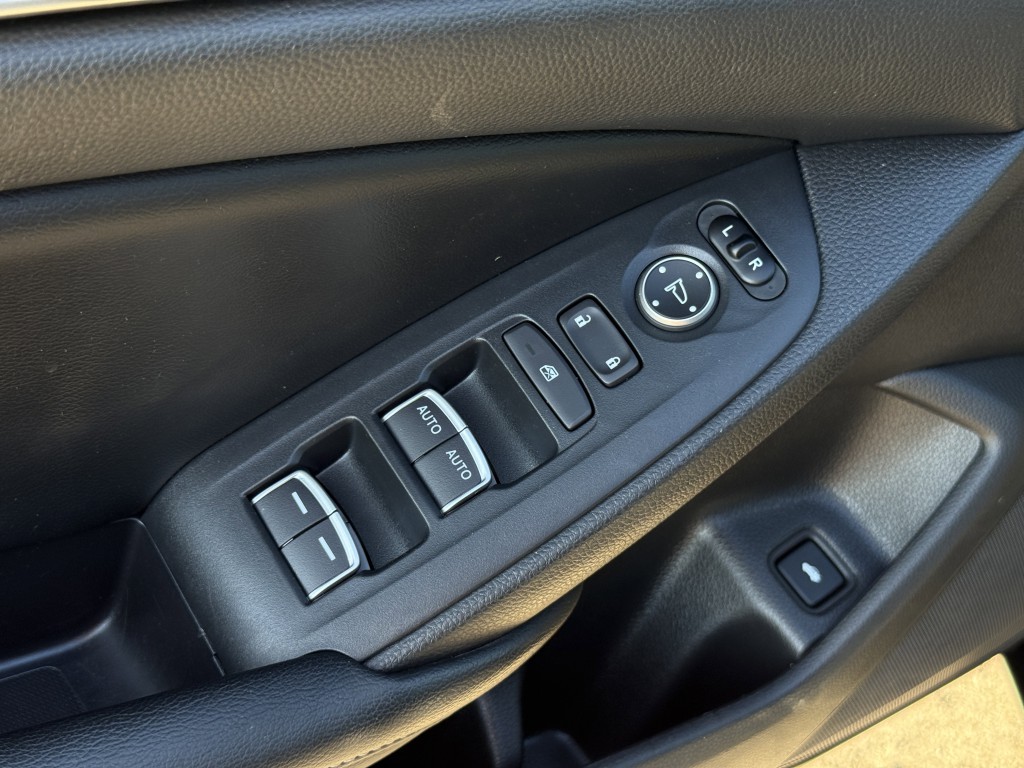 2018 Honda Accord Image 24