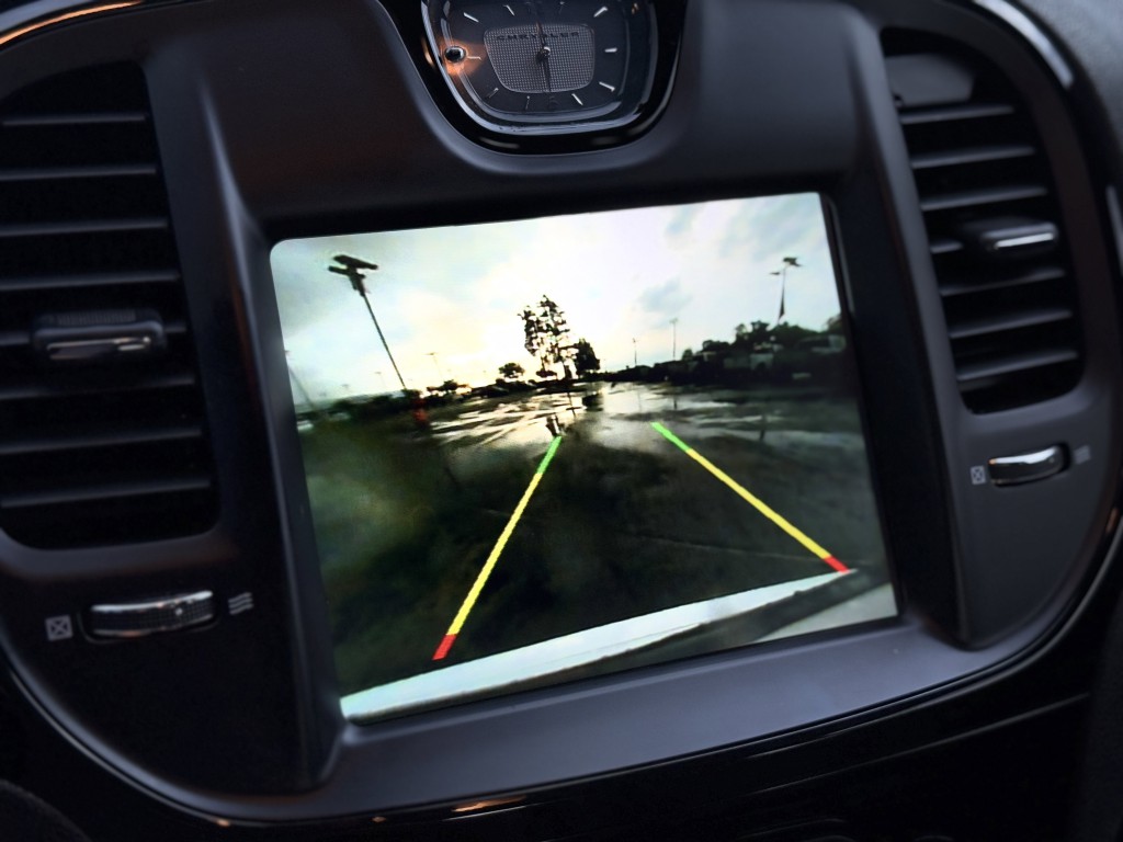 2021 Chrysler 300 Image 21