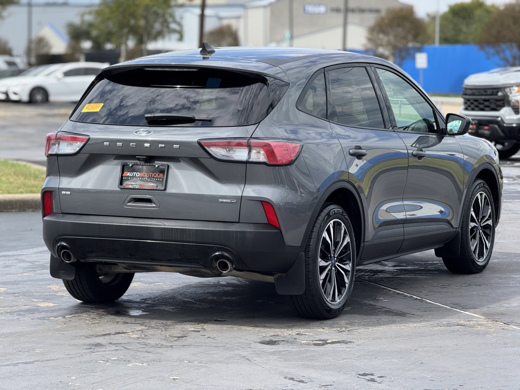 2022 Ford Escape Image 9
