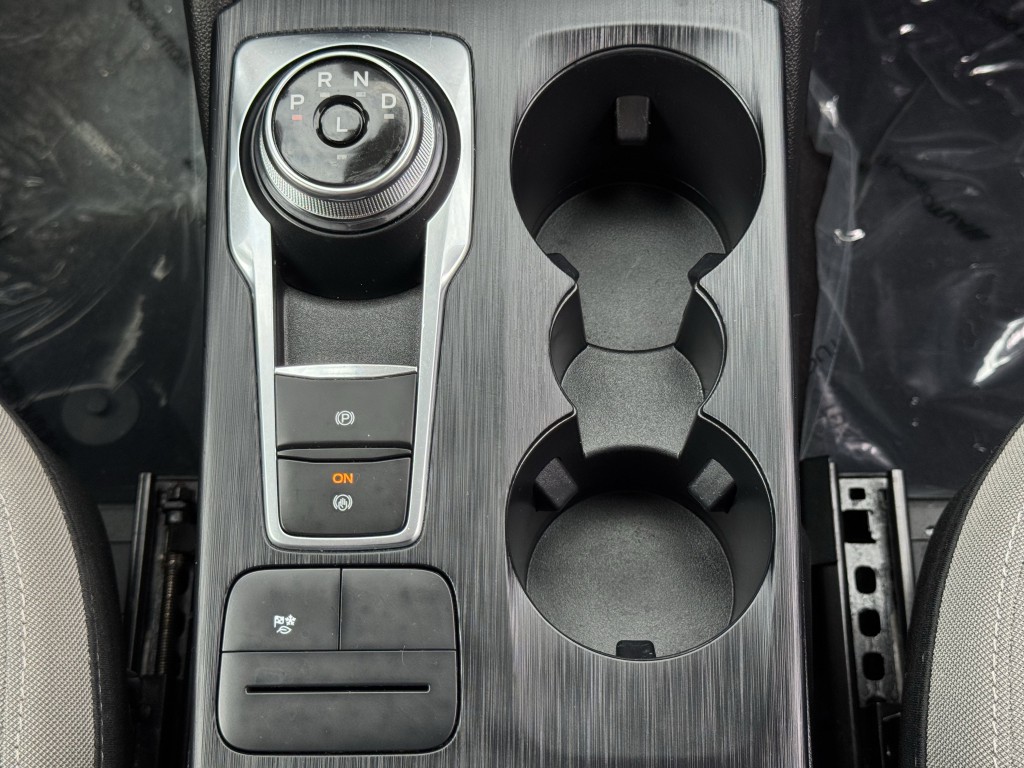 2022 Ford Escape Image 24