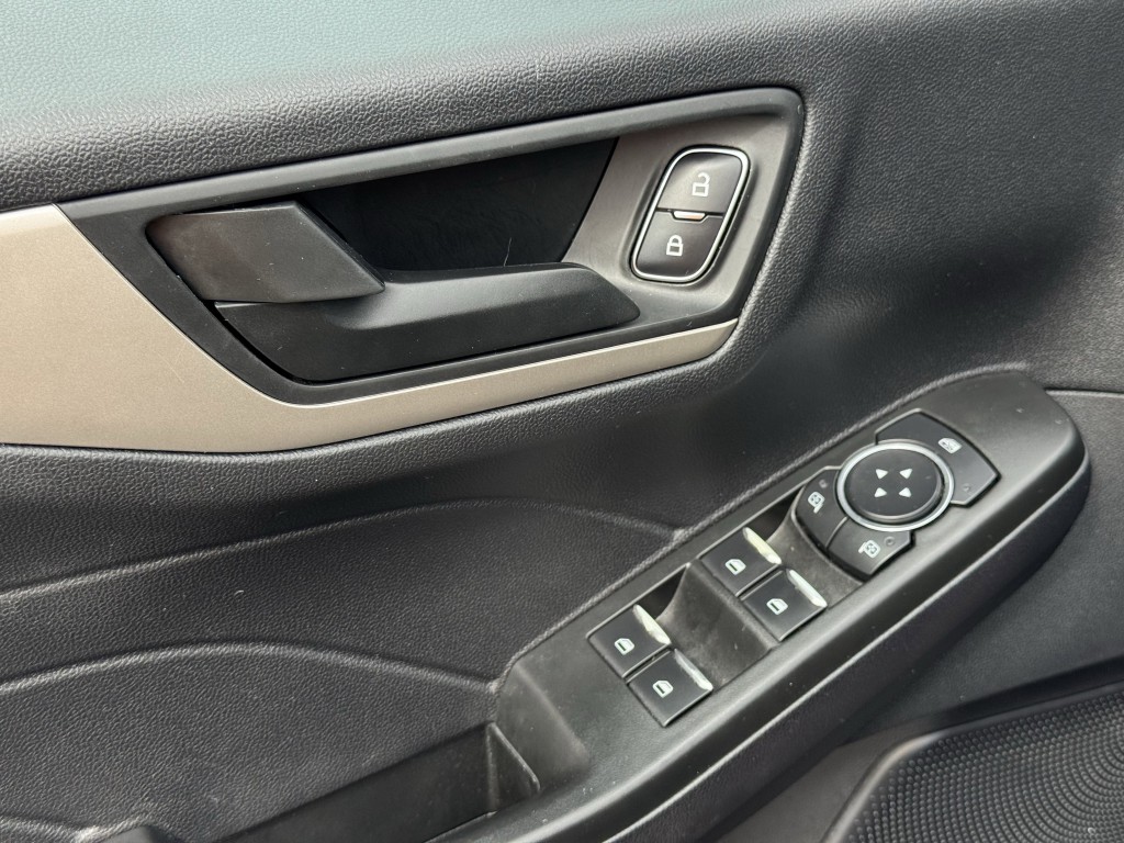 2022 Ford Escape Image 26