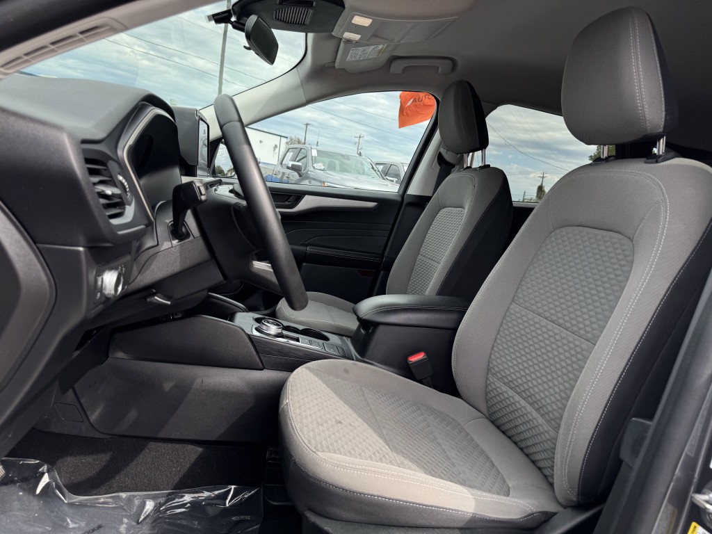 2022 Ford Escape Image 27