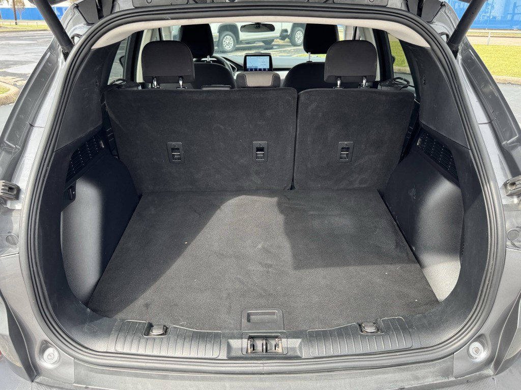 2022 Ford Escape Image 32