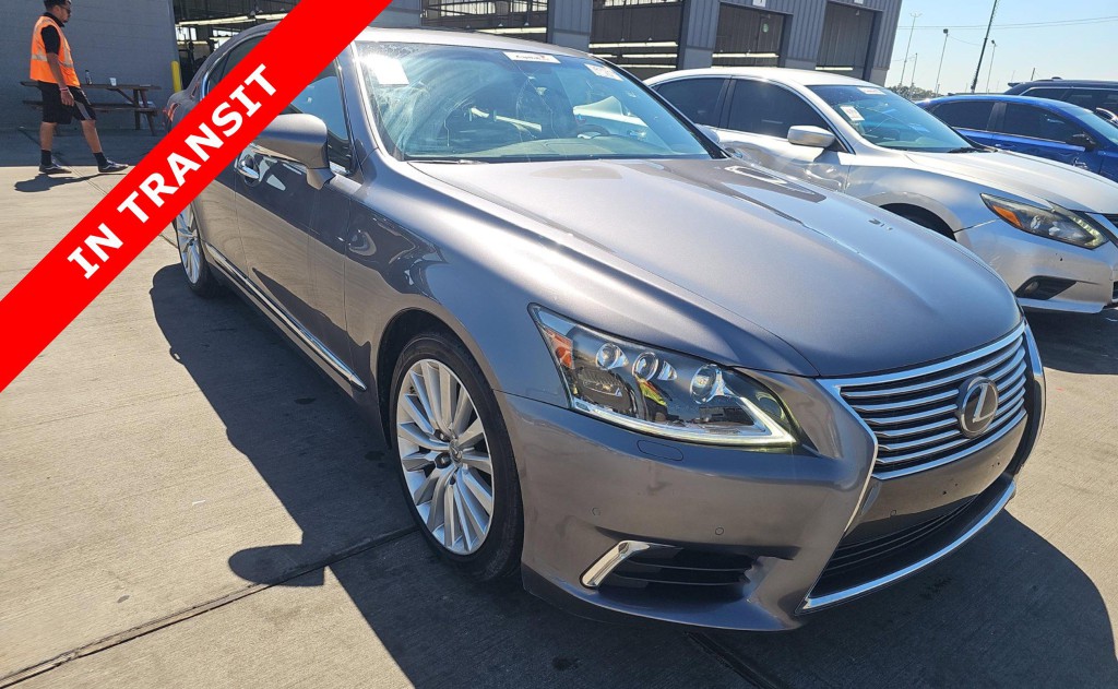 2017 Lexus LS Image 5