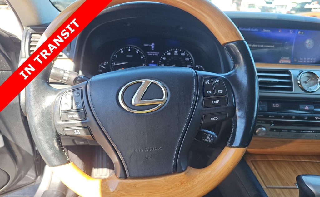 2017 Lexus LS Image 8