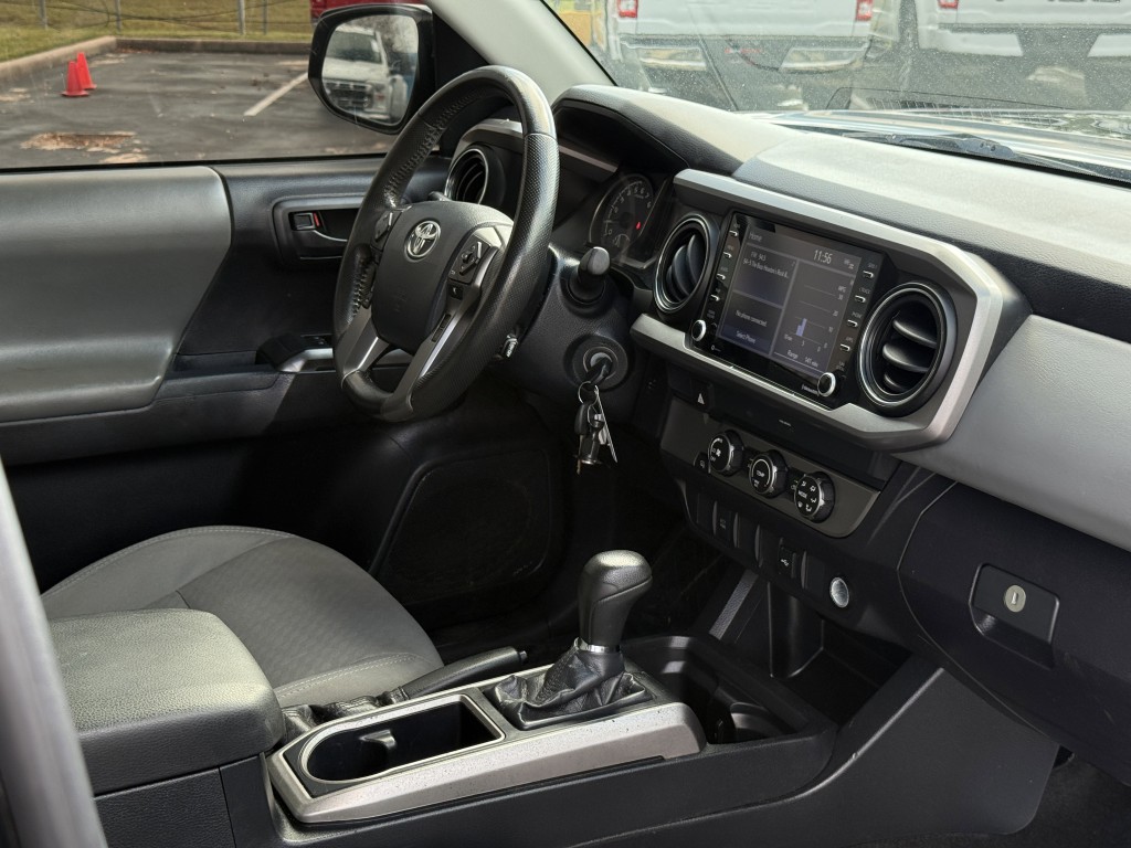 2020 Toyota Tacoma Image 13