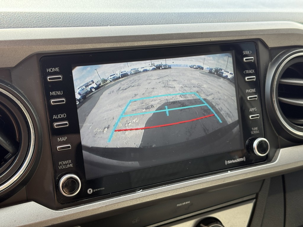 2020 Toyota Tacoma Image 20