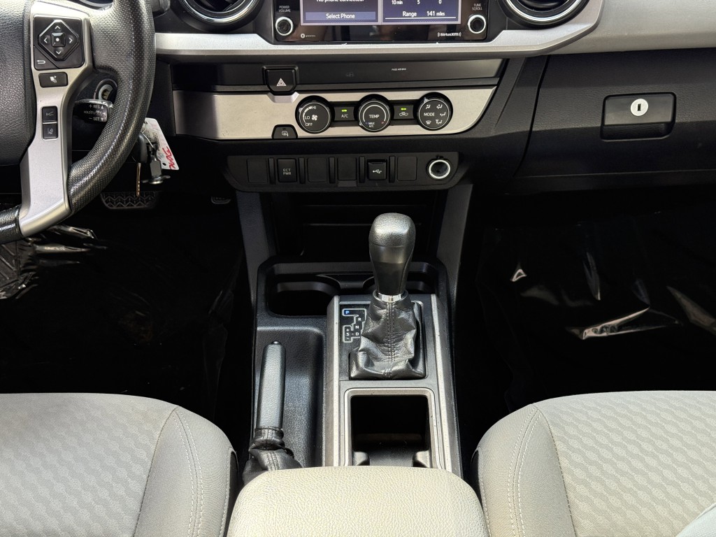 2020 Toyota Tacoma Image 28