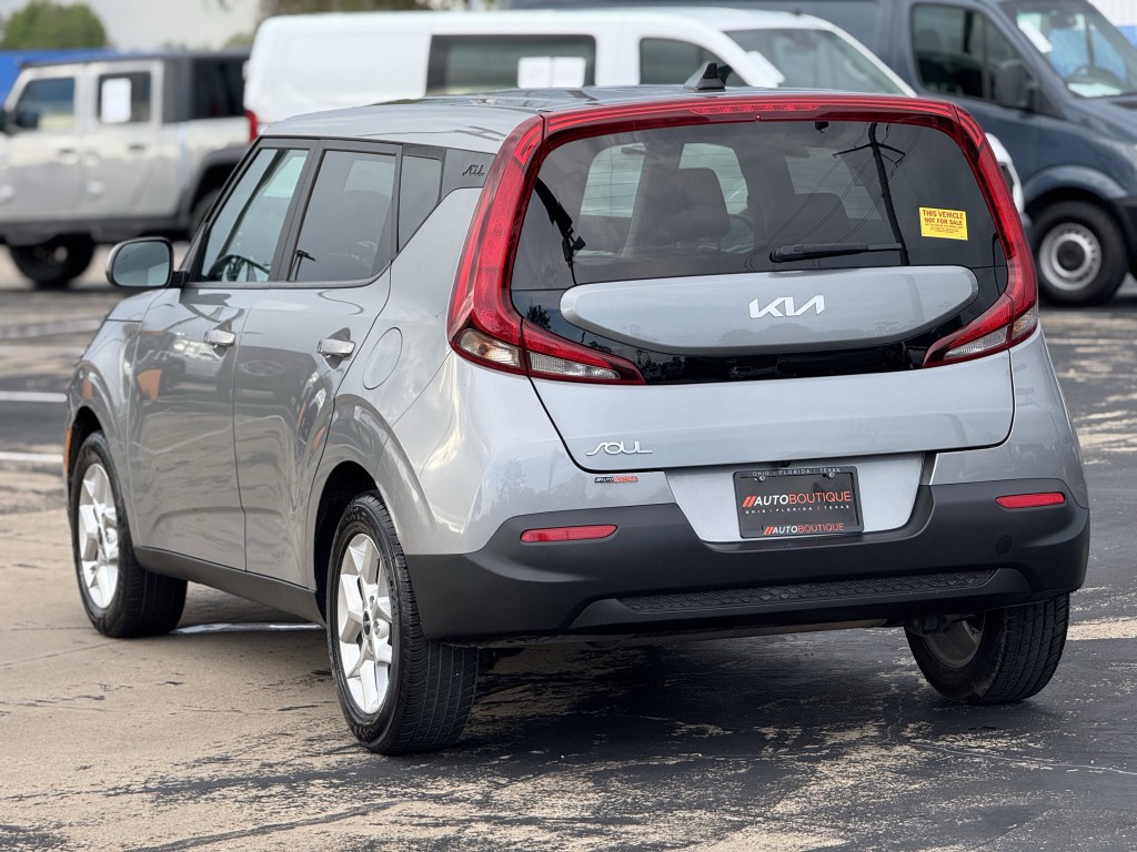 2022 Kia Soul Image 9