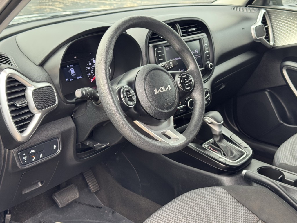 2022 Kia Soul Image 12