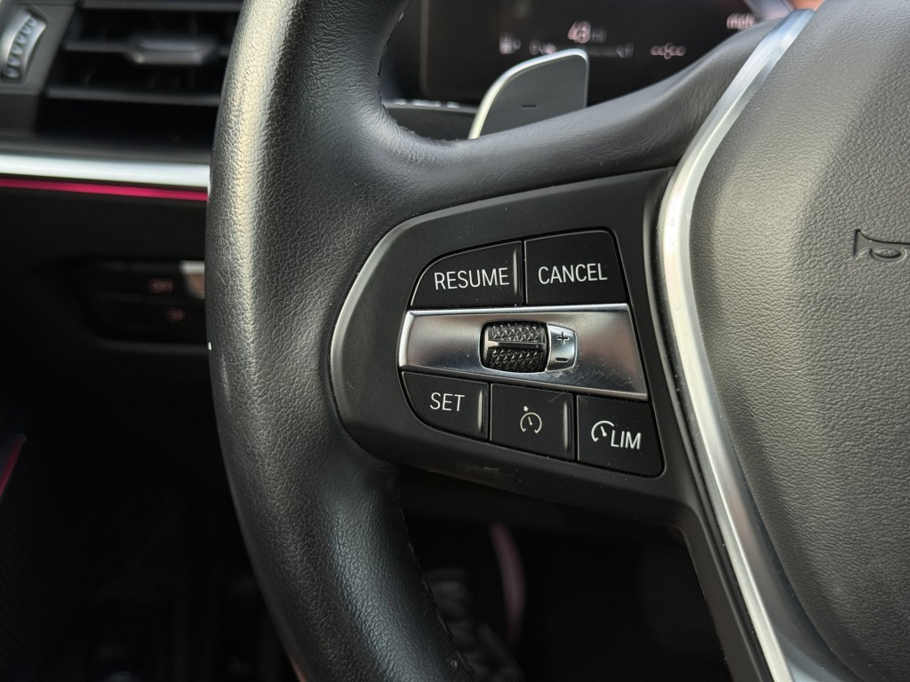 2023 BMW 3 Series Image 18