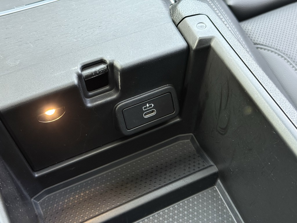 2023 BMW 3 Series Image 21