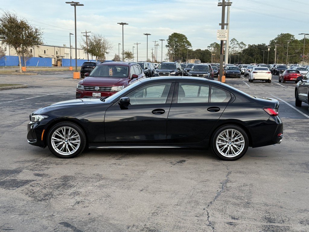2023 BMW 3 Series Image 11