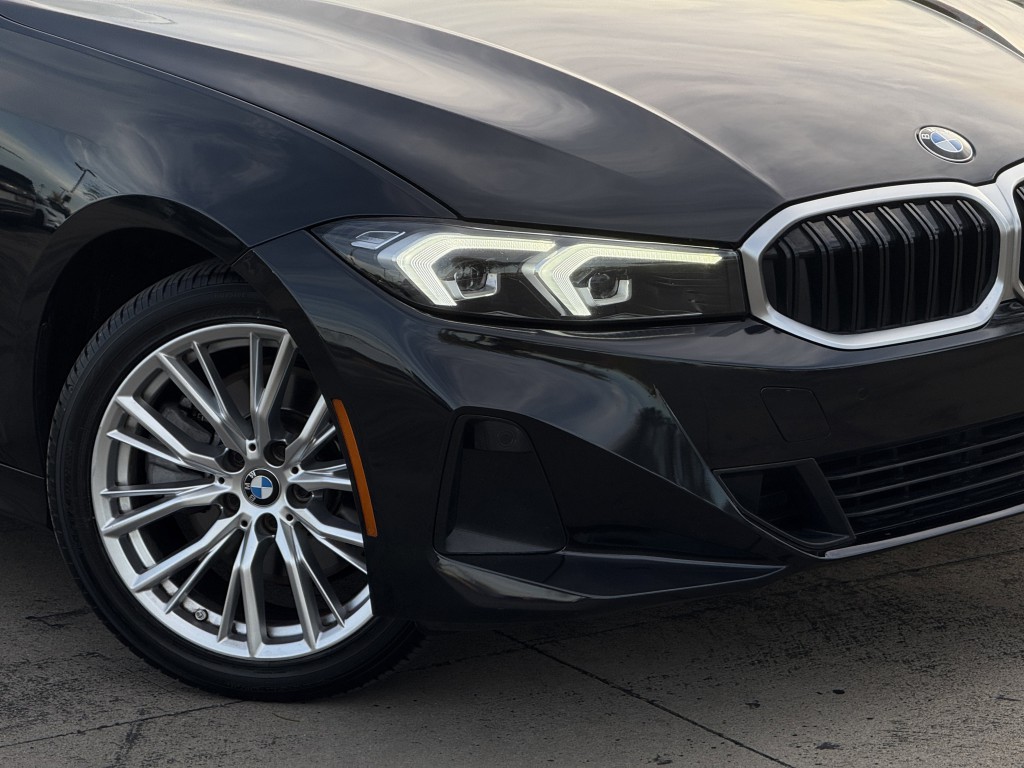 2023 BMW 3 Series Image 12