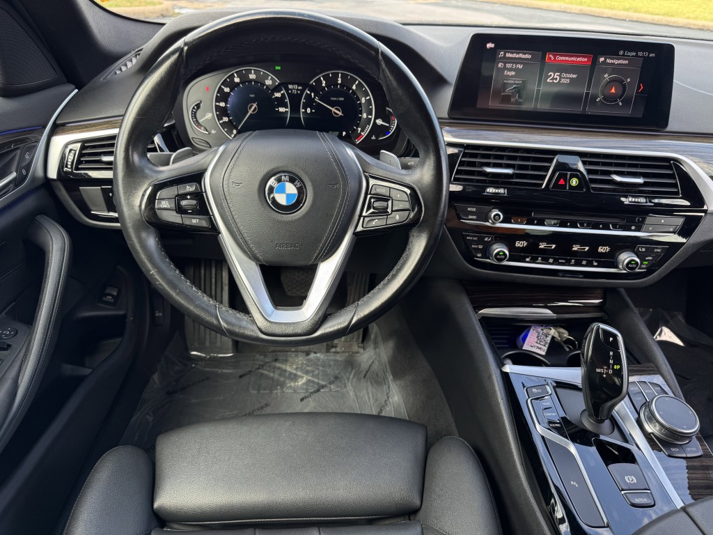 2019 BMW 5 Series Image 15