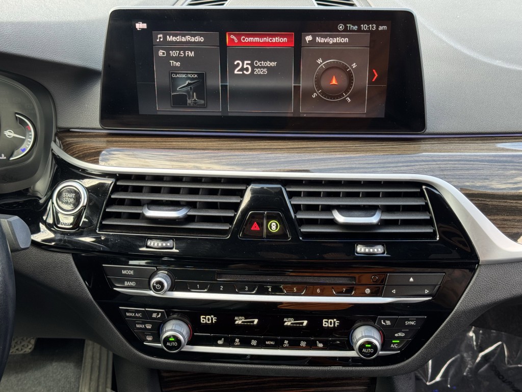 2019 BMW 5 Series Image 17