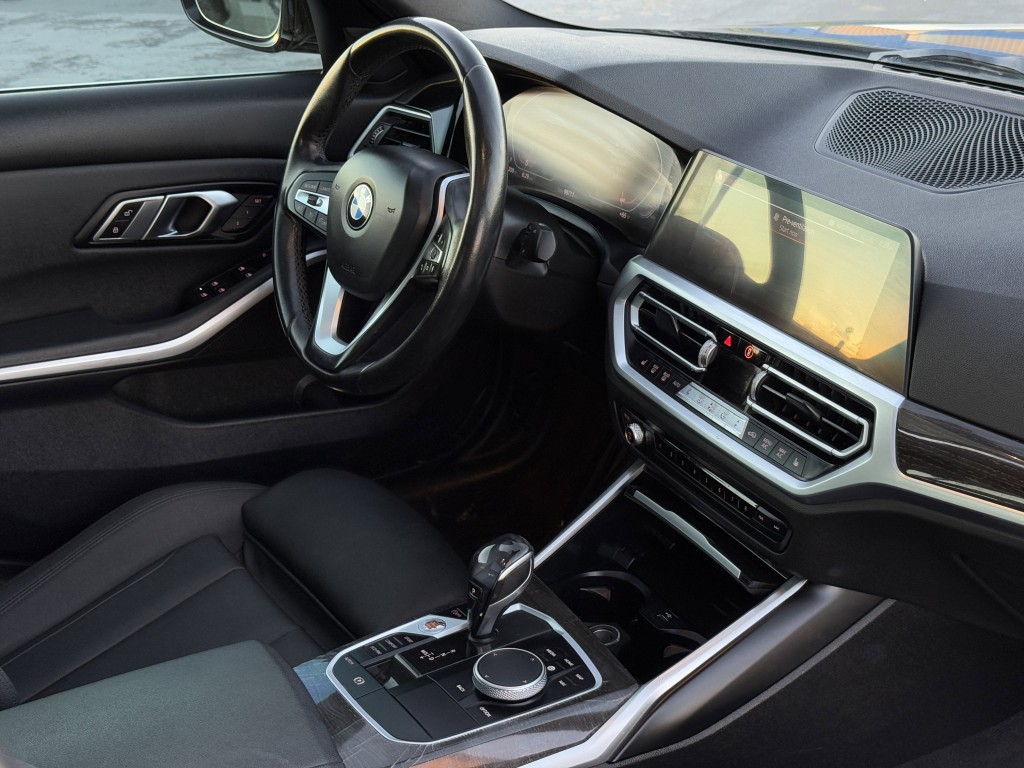 2020 BMW 3 Series Image 14
