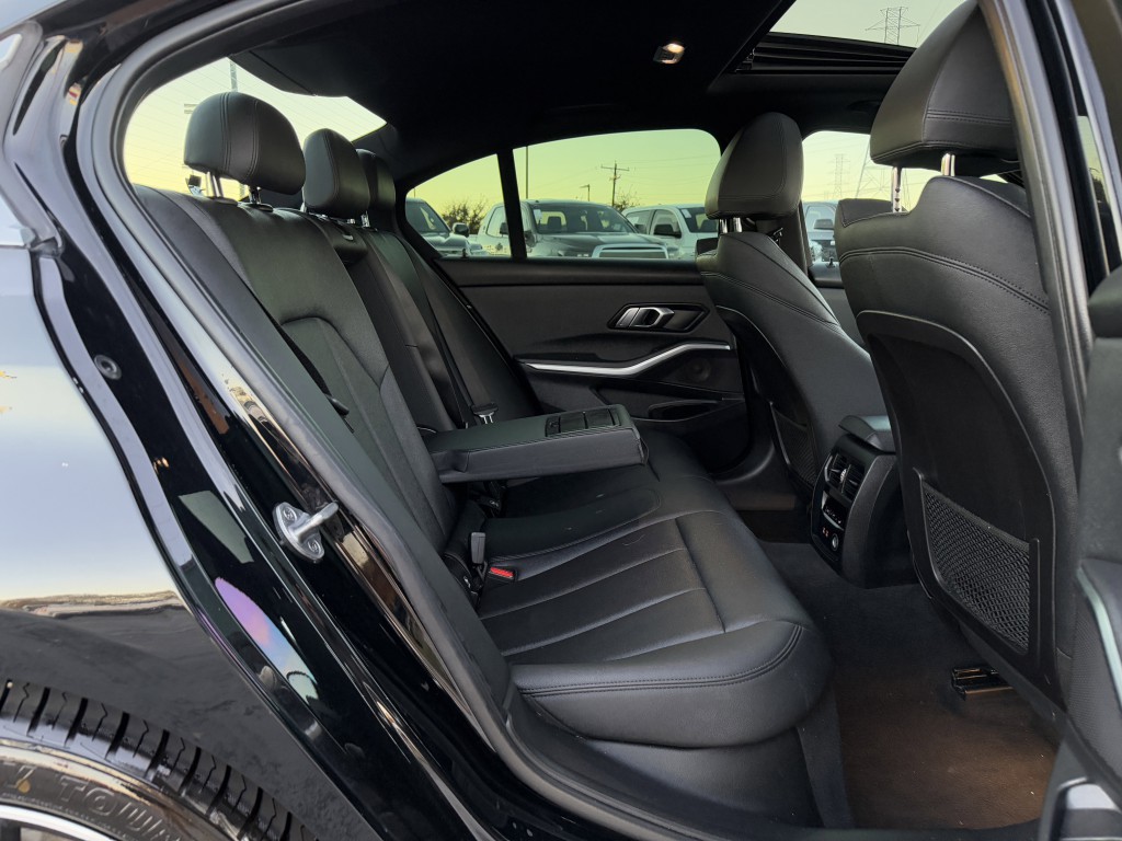 2020 BMW 3 Series Image 31