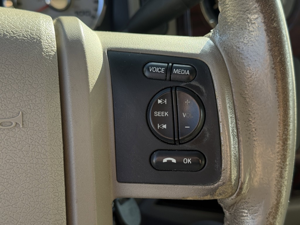 2009 Ford F-250 Image 18