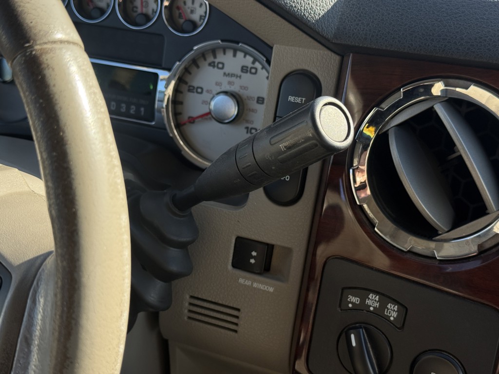 2009 Ford F-250 Image 23