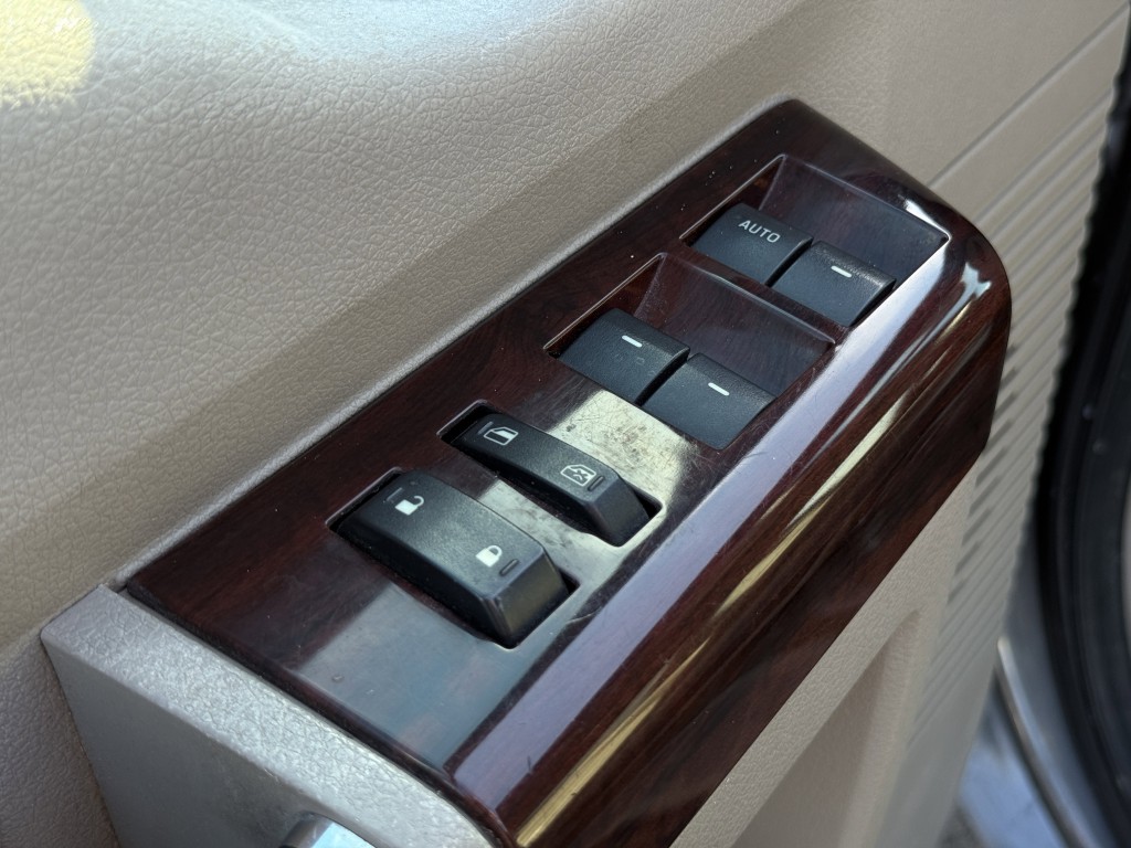 2009 Ford F-250 Image 24