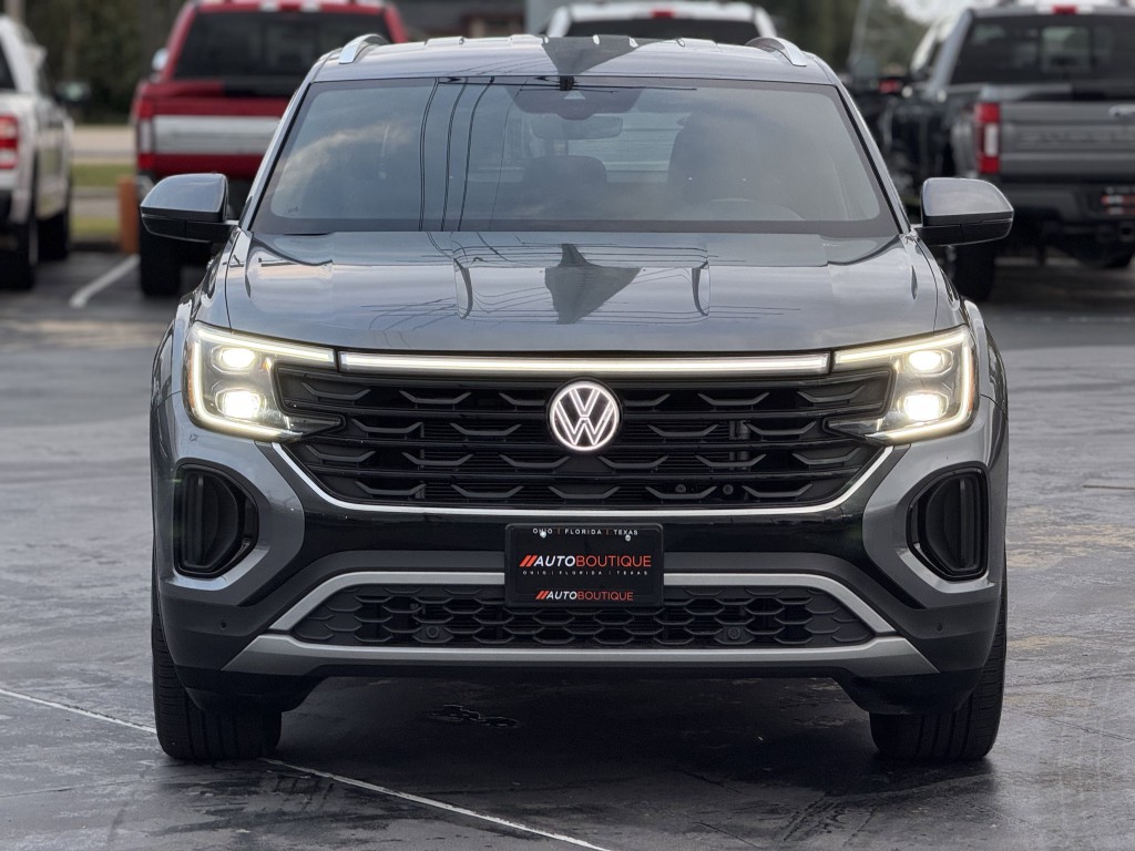 2024 Volkswagen Atlas Cross Sport Image 6