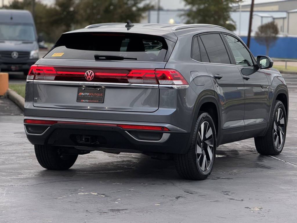 2024 Volkswagen Atlas Cross Sport Image 9