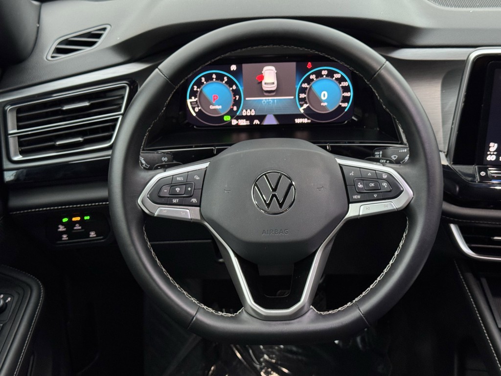 2024 Volkswagen Atlas Cross Sport Image 15