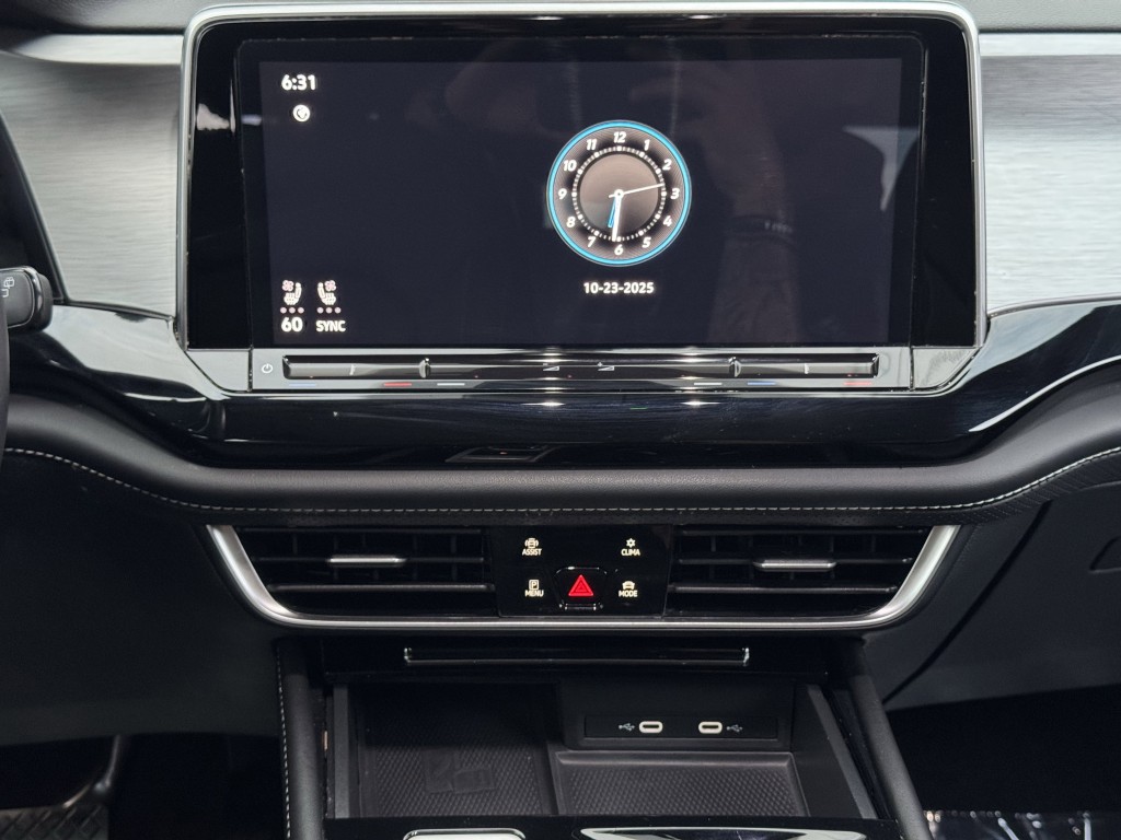 2024 Volkswagen Atlas Cross Sport Image 19