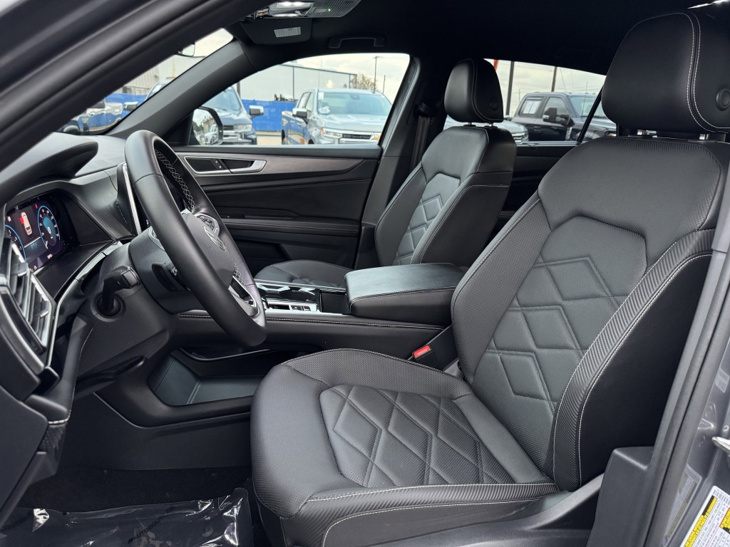 2024 Volkswagen Atlas Cross Sport Image 26