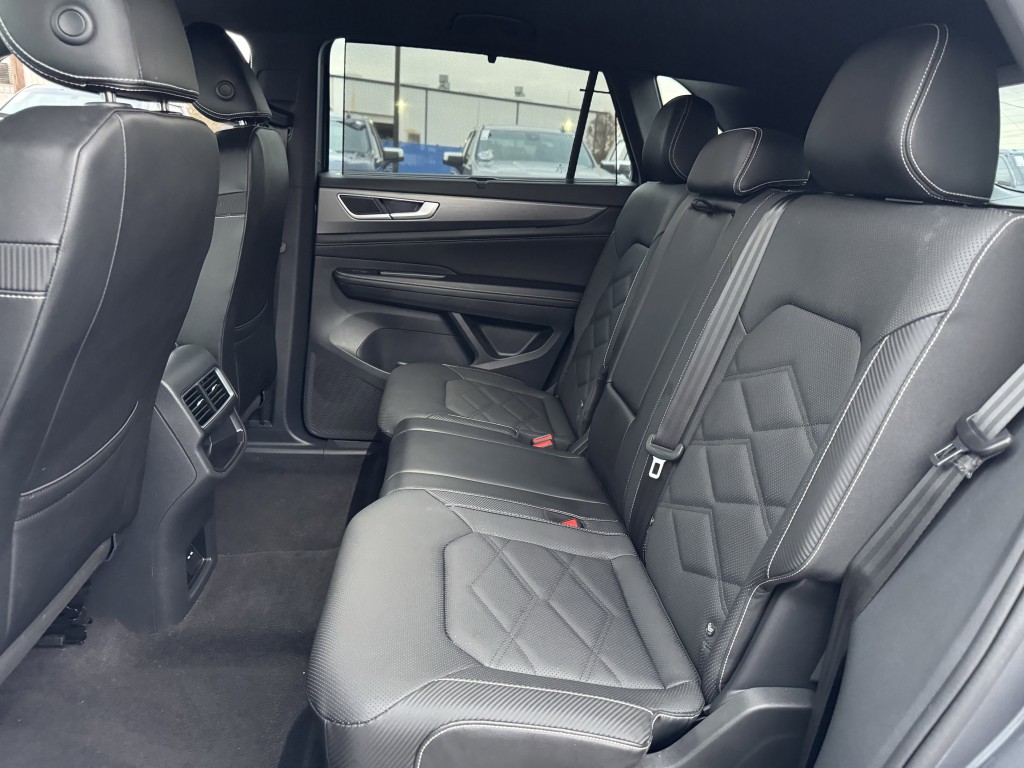 2024 Volkswagen Atlas Cross Sport Image 29
