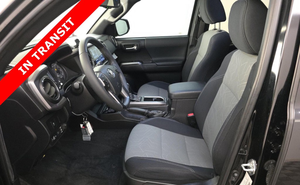 2021 Toyota Tacoma Image 8