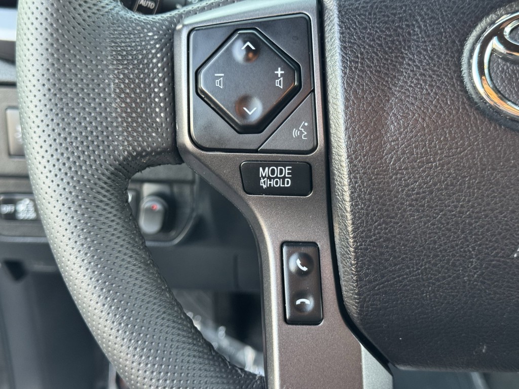 2021 Toyota Tacoma Image 16