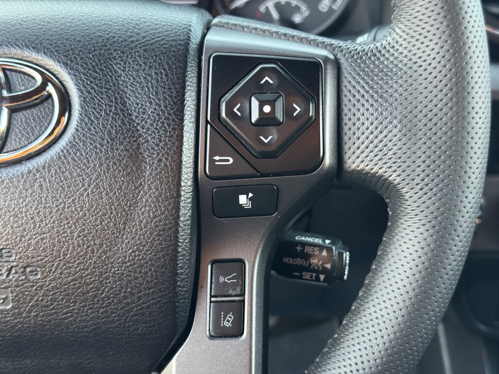 2021 Toyota Tacoma Image 17