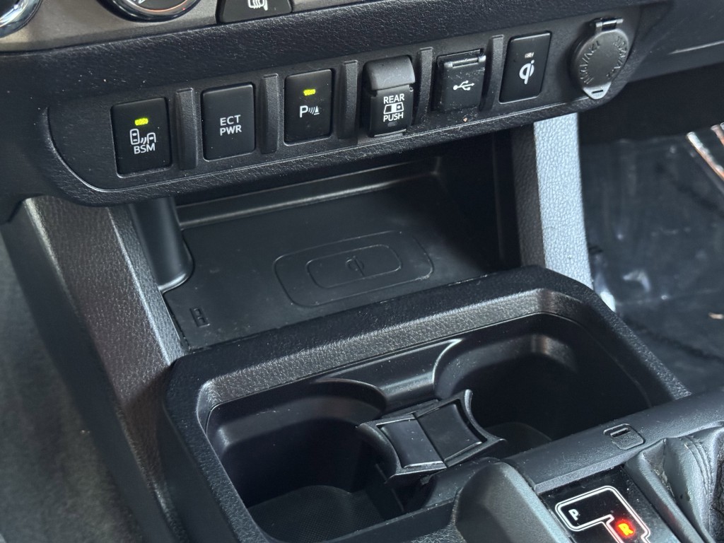 2021 Toyota Tacoma Image 21