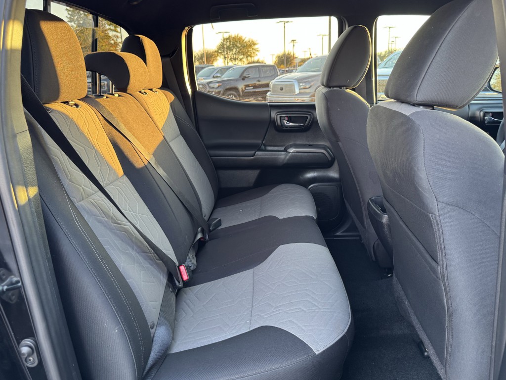2021 Toyota Tacoma Image 27