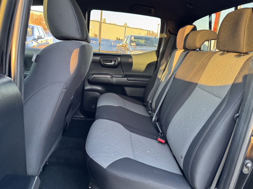 2021 Toyota Tacoma Image 28