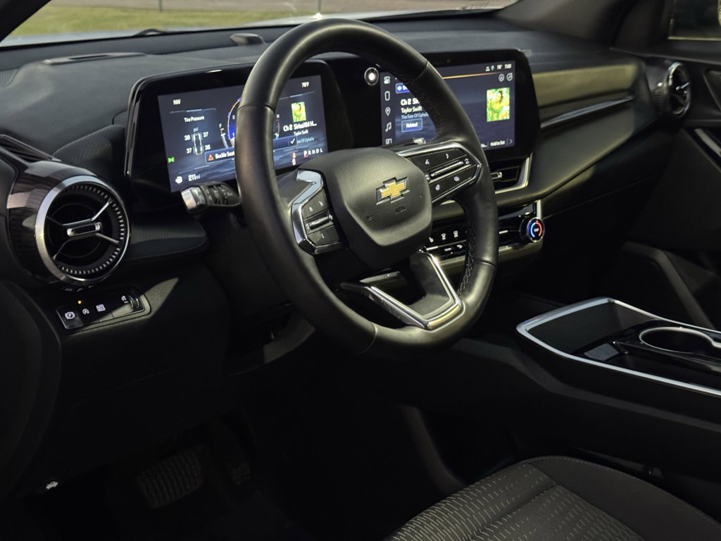 2025 Chevrolet Equinox Image 12
