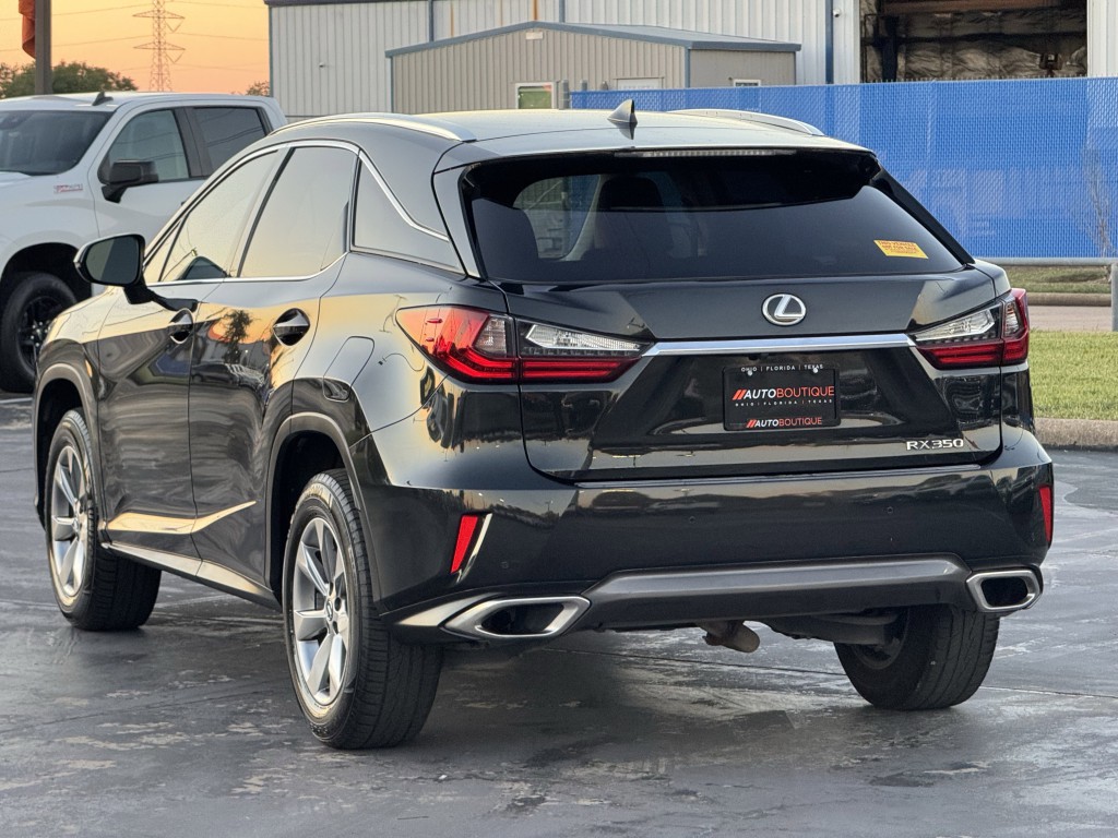 2019 Lexus RX Image 8