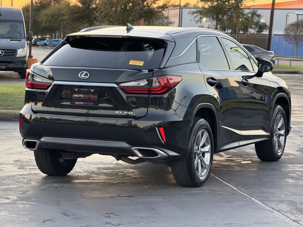 2019 Lexus RX Image 9
