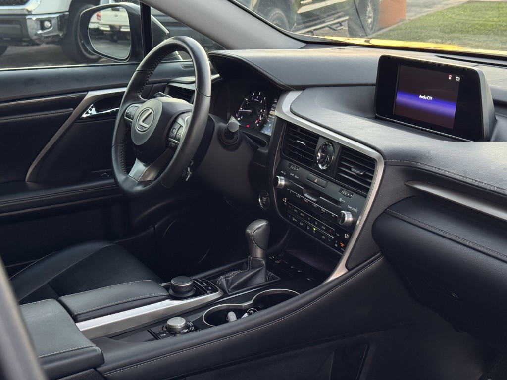 2019 Lexus RX Image 13