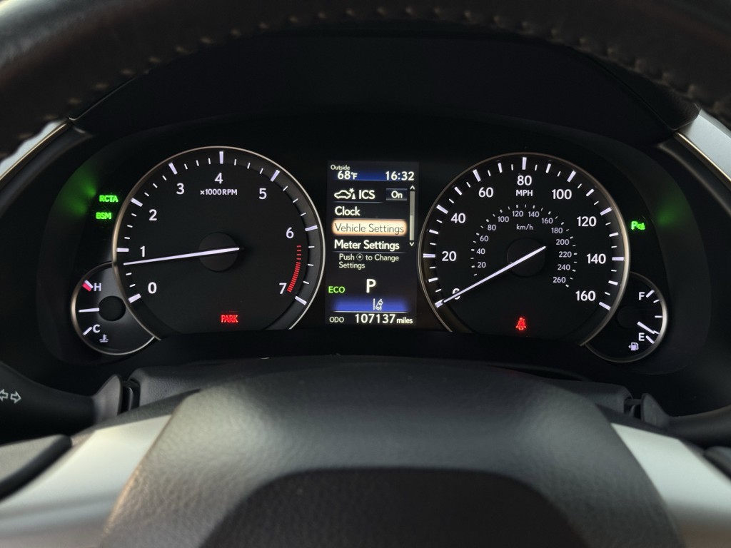 2019 Lexus RX Image 18