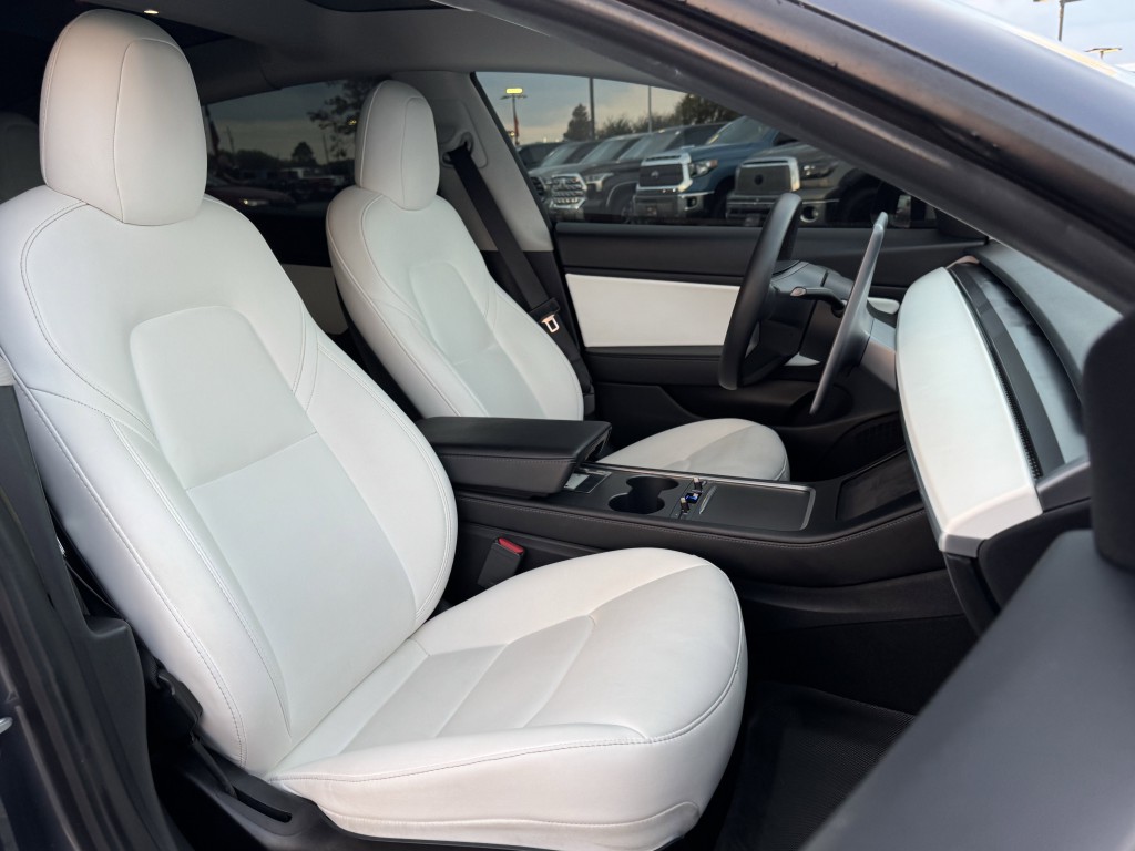 2021 Tesla Model 3 Image 23