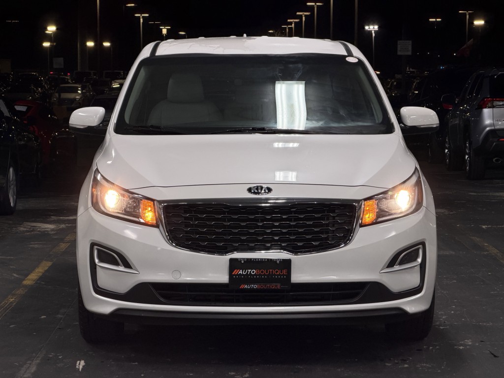 2021 Kia Sedona Image 6