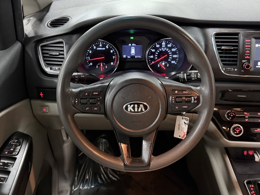 2021 Kia Sedona Image 14