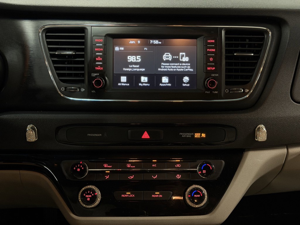 2021 Kia Sedona Image 16