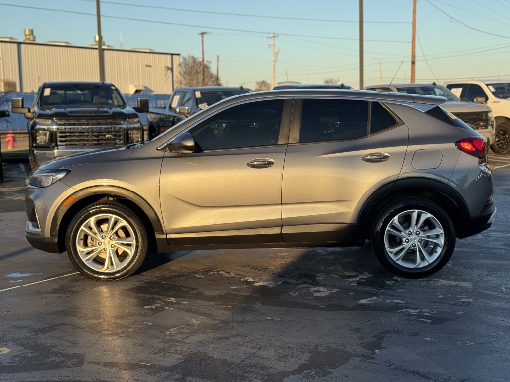 2022 Buick Enclave Image 10